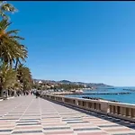 아파트 Casa Tiziano Parking Gratis Centro 15 Minuti A Piedi