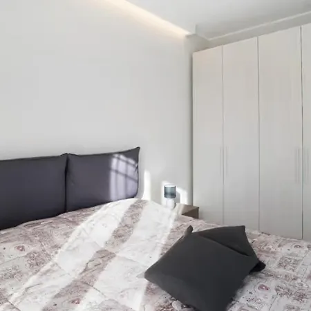Casa Tiziano Parking Gratis Centro 15 Minuti A Piedi * サンレモ
