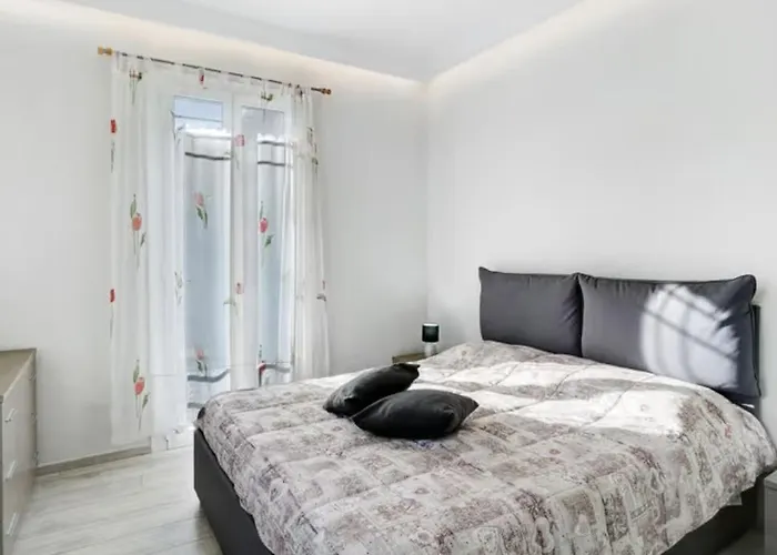 Casa Tiziano Parking Gratis Centro 15 Minuti A Piedi Sanremo